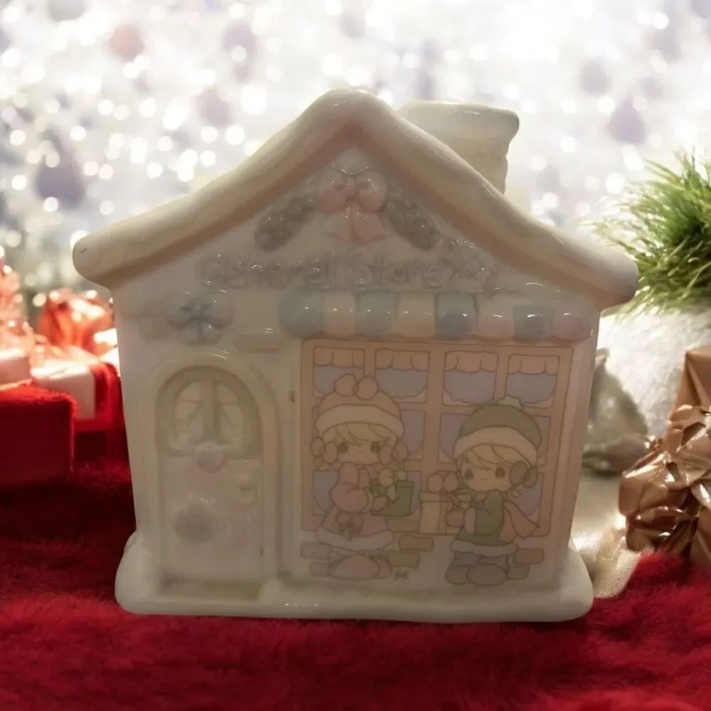 Precious Moments General Store lights up from 1995
